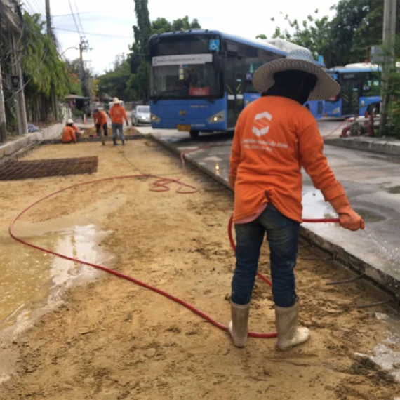 งานเทคอนกรีตถนนโครงการ